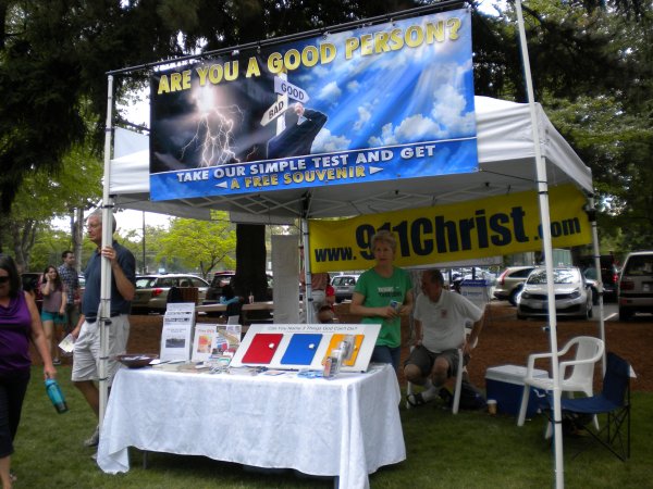 evangelism-booth-booth-banners
